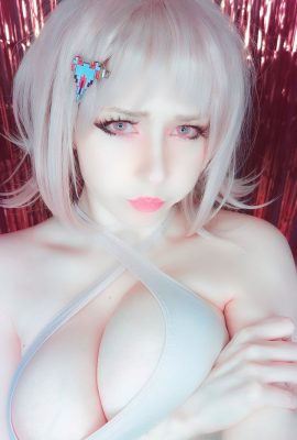 Mad Roxy – Chiaki Nanami