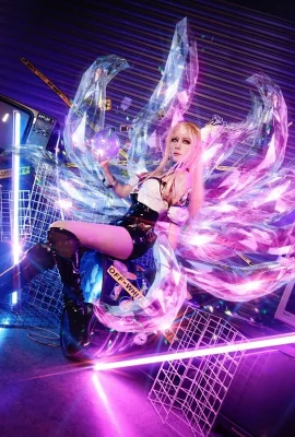 League of Legends KDA Ahri: @二奇 jatuh ke dalam perangkap baru setiap hari, Akali: @A_正风(10 foto)