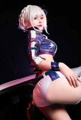 “Fate” Black Gun Dude Artoria's Seksi Butt Racing Girl Cos Pictures[CN: Qianqianjiang w](10 gambar)