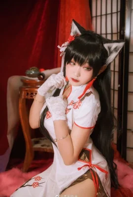 Azur Lane Atago New Year Cheongsam @Onda Naoyuki (10 foto)